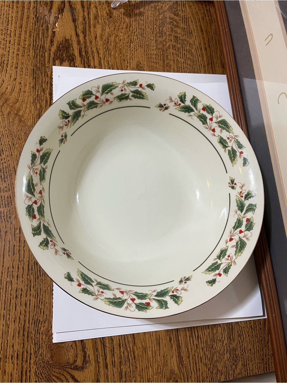 9 inch Holiday Holly Ceramic Serving Bowl in Cream and Green